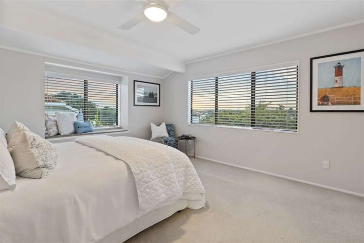 2/14 Aramoana Avenue Devonport_8