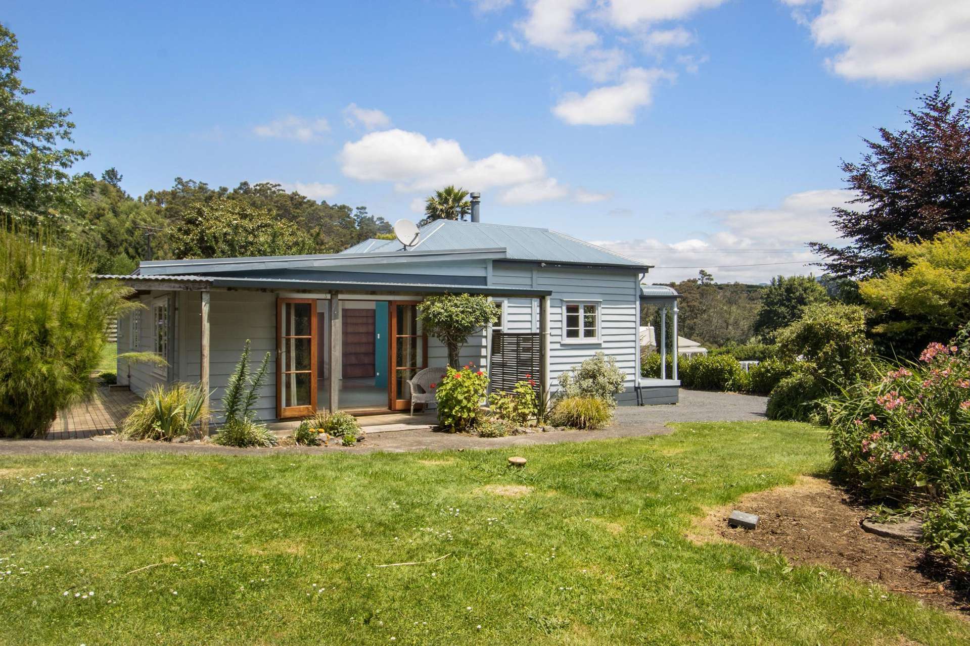81 Victoria Street Waikino_0