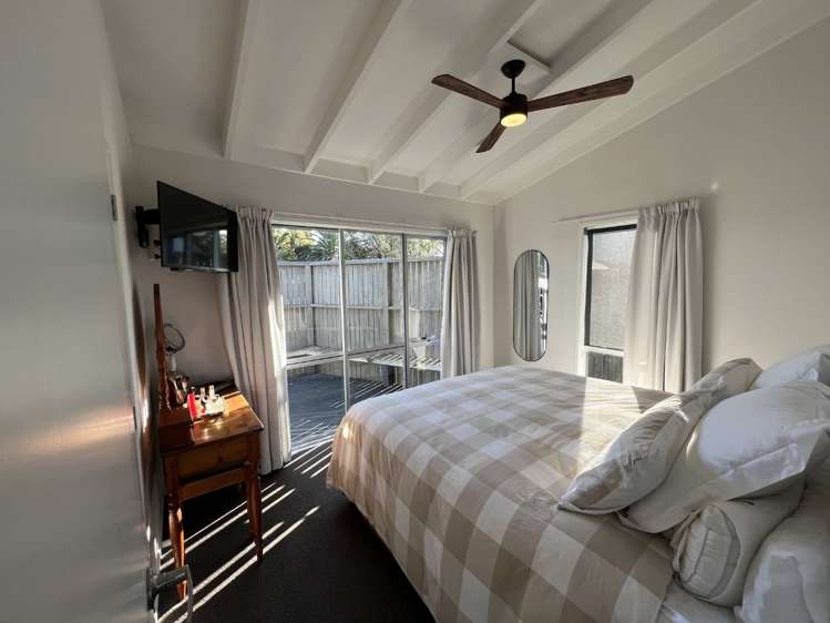 1373 Whangaparaoa Road Army Bay_7