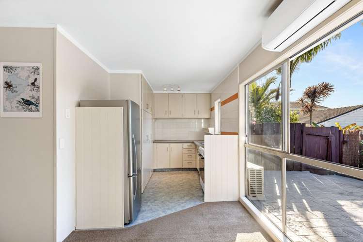 4/109A Te Atatu Road Te Atatu South_6