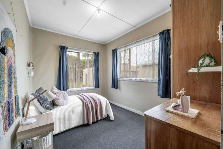 16 Fox Street Avenal_12