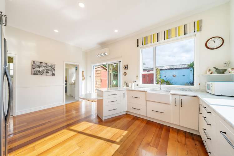 17 King Street Petone_14