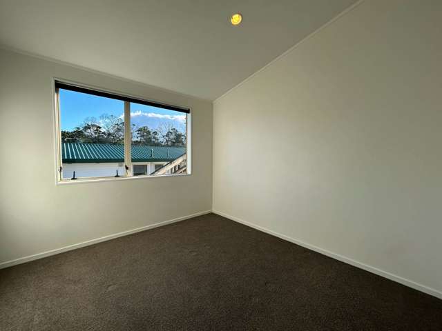 2/285 Vipond Road Stanmore Bay_4