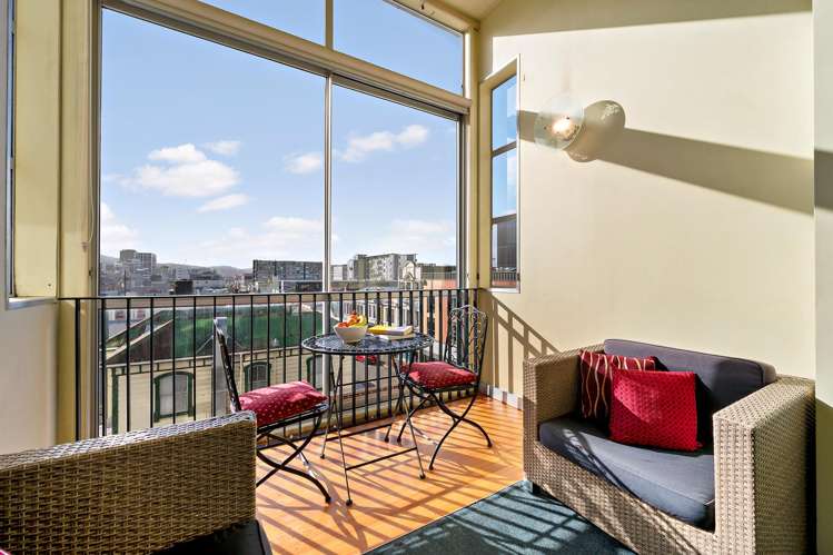 2j/51 Webb Street Mount Cook_1