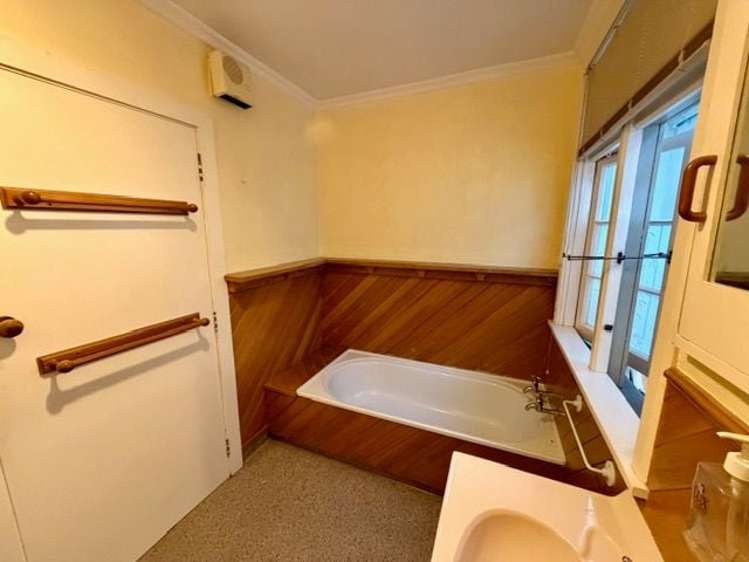 266 Gladstone Road North Mosgiel_17