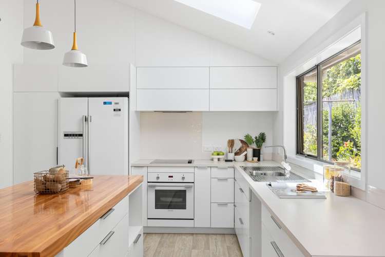 230a Beach Road Campbells Bay_15