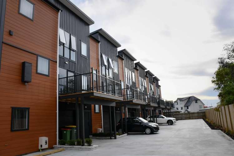 7C/183 Knighton Road_0