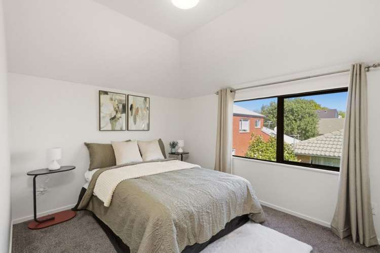 1/19 Grove Road Addington_17