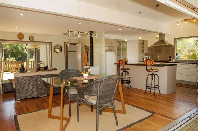 2 Ocean Beach Road Tairua_13