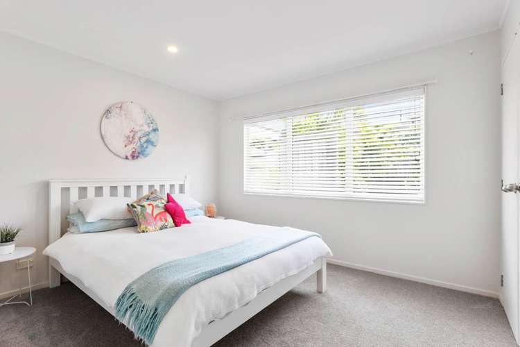 2/16 Knott Road Stanmore Bay_13