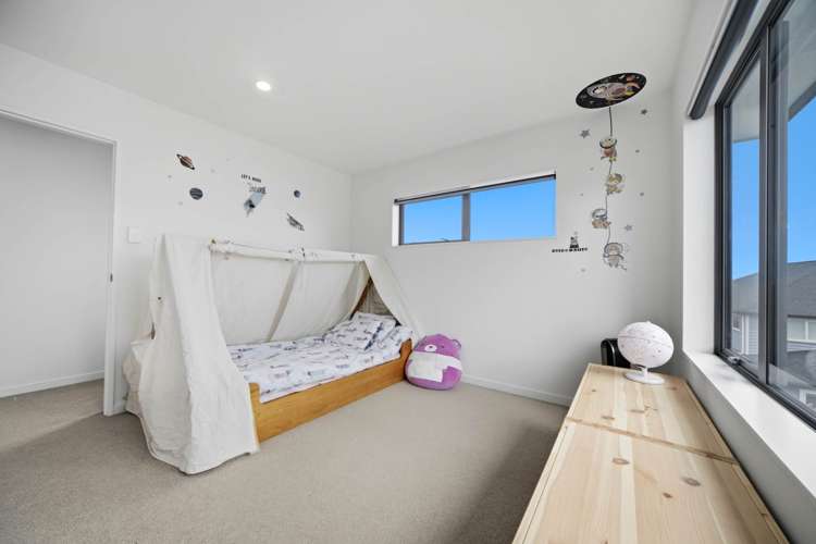 5 Thomas Rielly Avenue Hobsonville_13