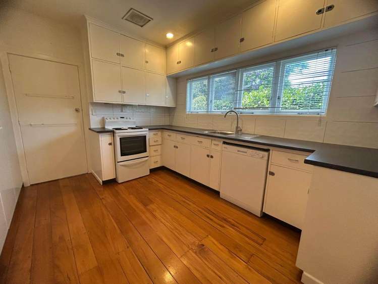 68 Selwyn Road Cockle Bay_7