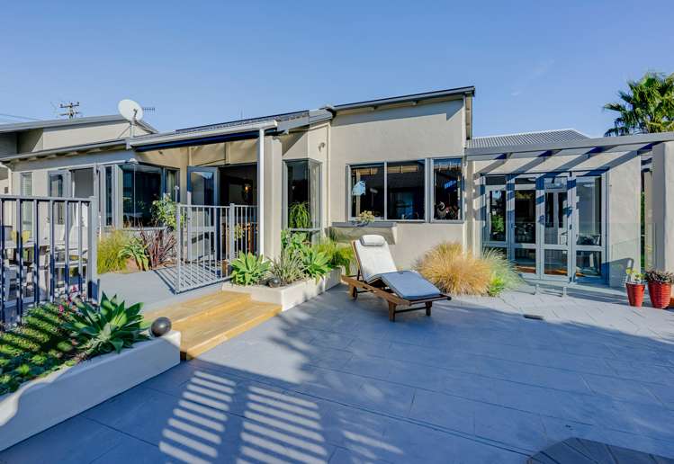 137 Aldinga Avenue Stoke_2