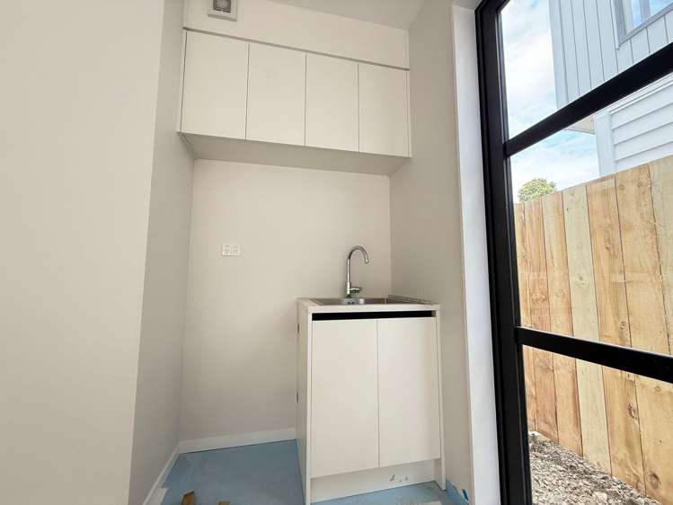 7 Preston Avenue Mount Albert_15