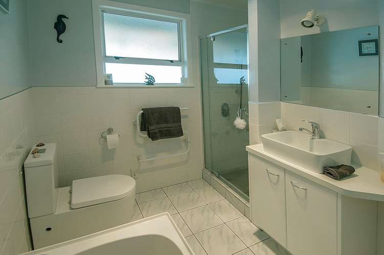 5 Milich Terrace Te Atatu South_10