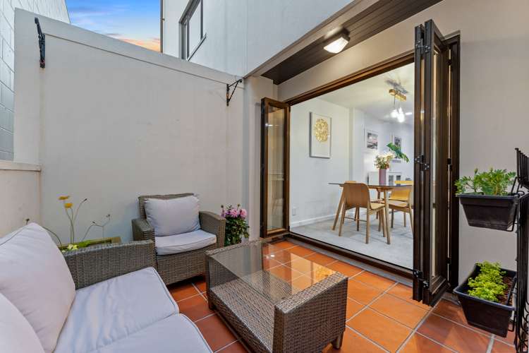 15b Rose Road Grey Lynn_8