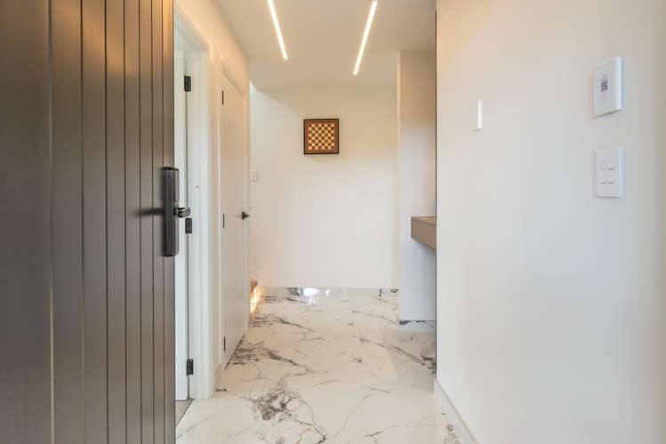 15A Lavery Place Sunnynook_2