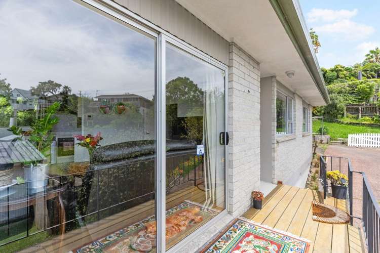 2/7 Malters Place Browns Bay_11