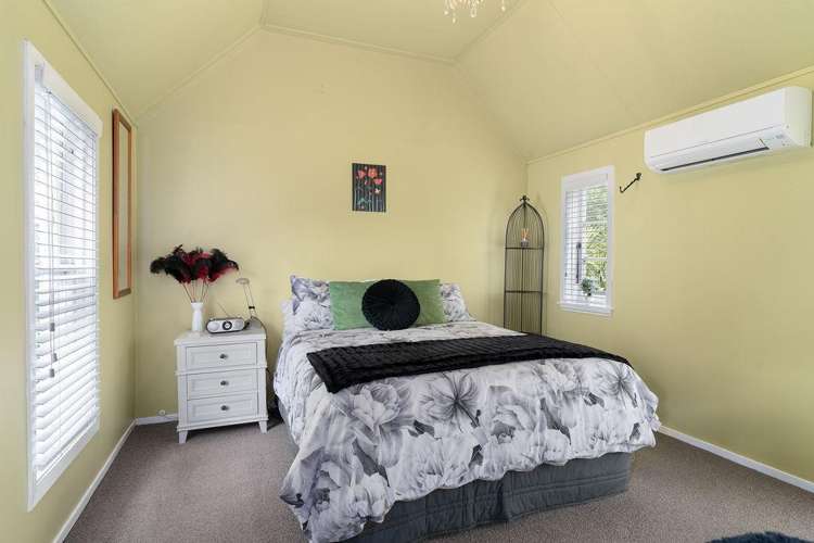 463 High Street South Carterton_17