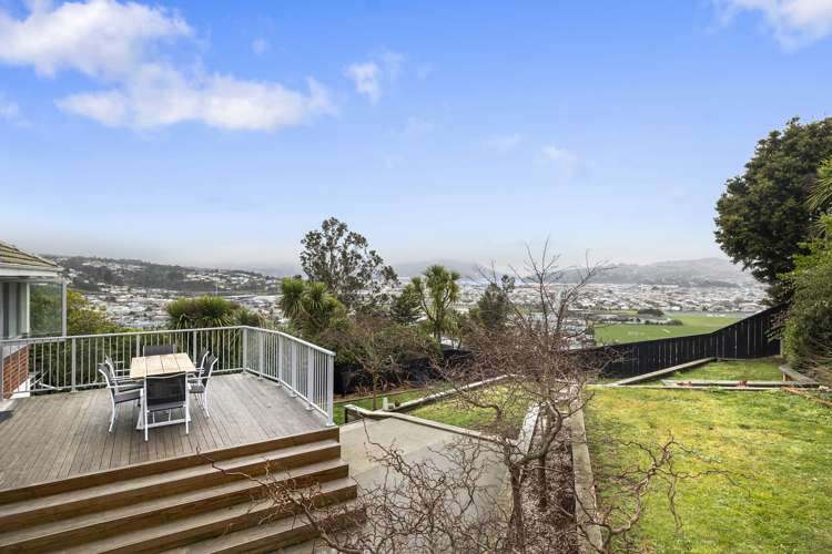 75 Easther Crescent Kew_14