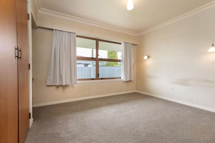 31 Campbell Street Leamington_12