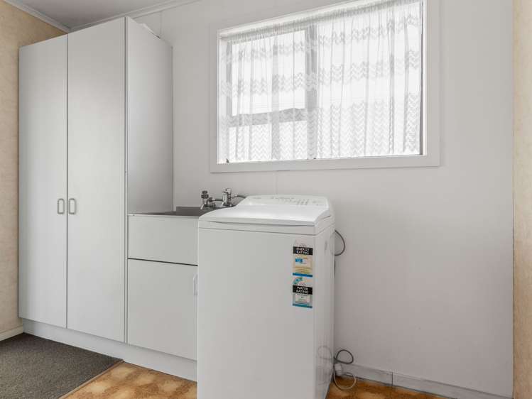 1 Gladstone Street Foxton_13