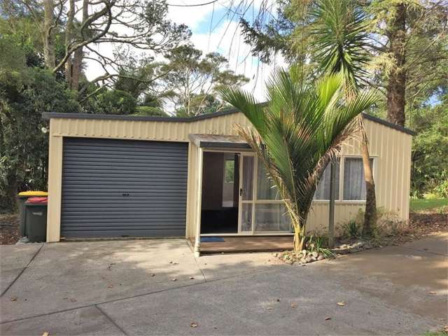 834 West Coast Road Waiatarua_1