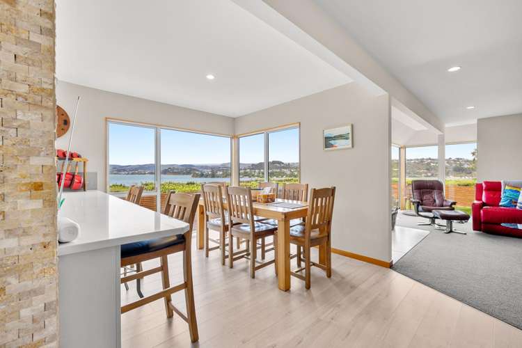 32 Penryn Drive Camborne_5