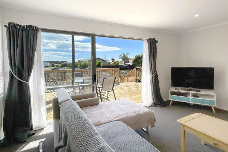 9 Puriri Avenue Kaiaua_19