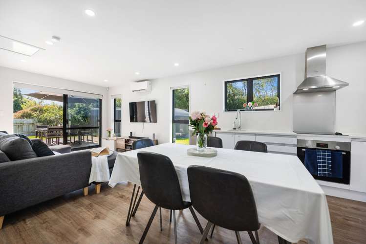 18 Taupata Lane Helensville_13