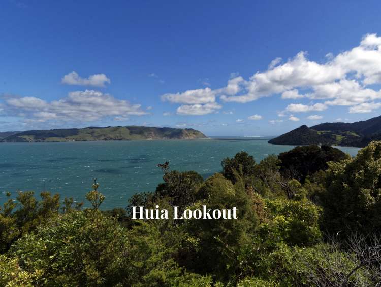 14 Upland Road Huia_19