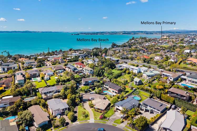 15 Pickwick Parade Mellons Bay_33