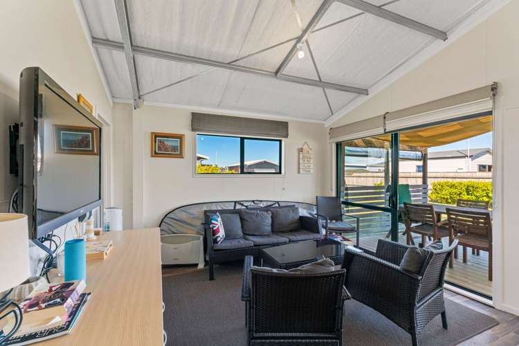 184 Ngaio Drive Matarangi_9