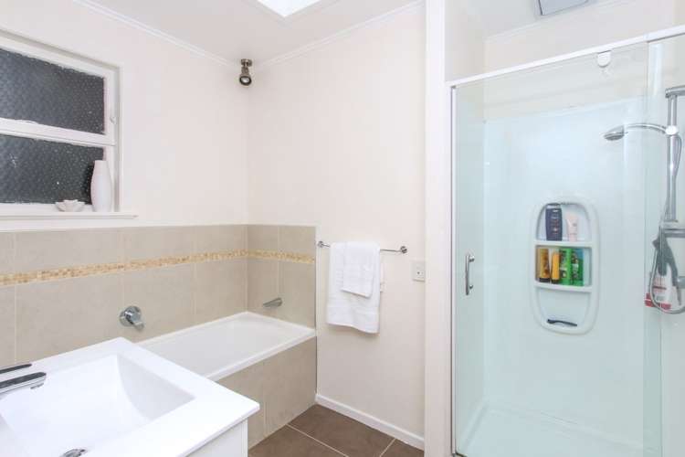 12 Clendon Place Manurewa_15