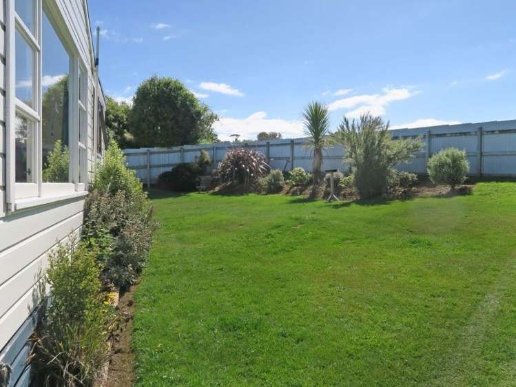 23 Totara Street Kaka Point_15