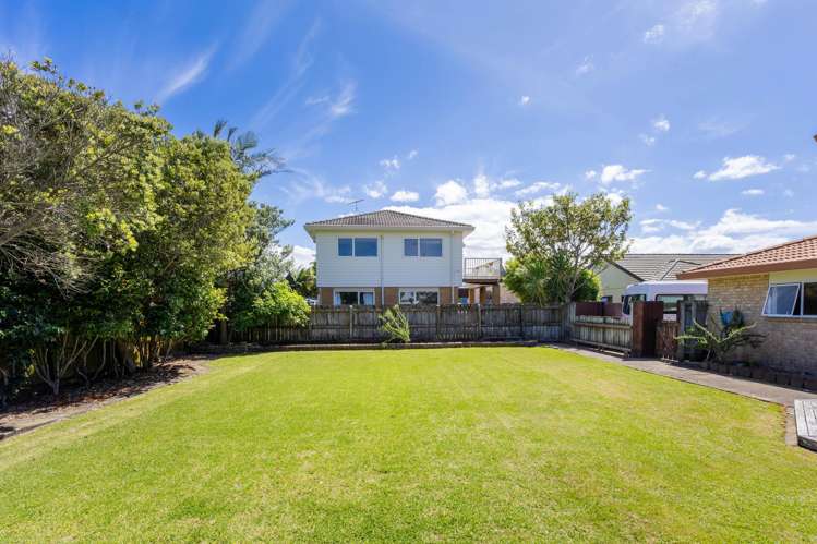 83 Alec Craig Way Gulf Harbour_34