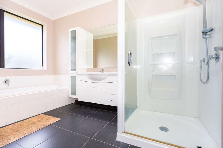 18 Queenswood Gardens Mairehau_12