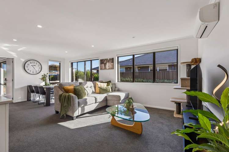 11 Springwater Lane_5