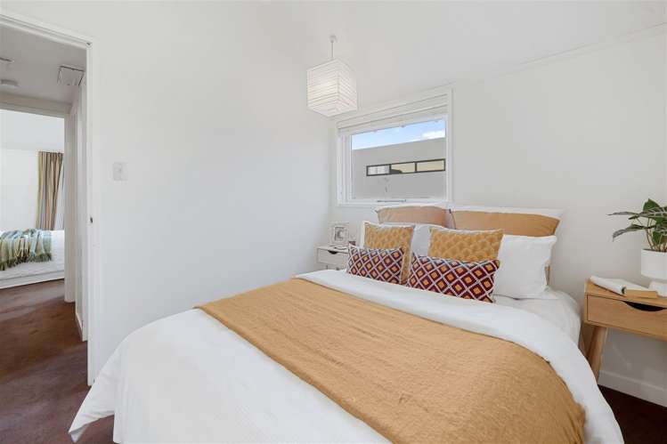 8/30 Clissold Street Merivale_10