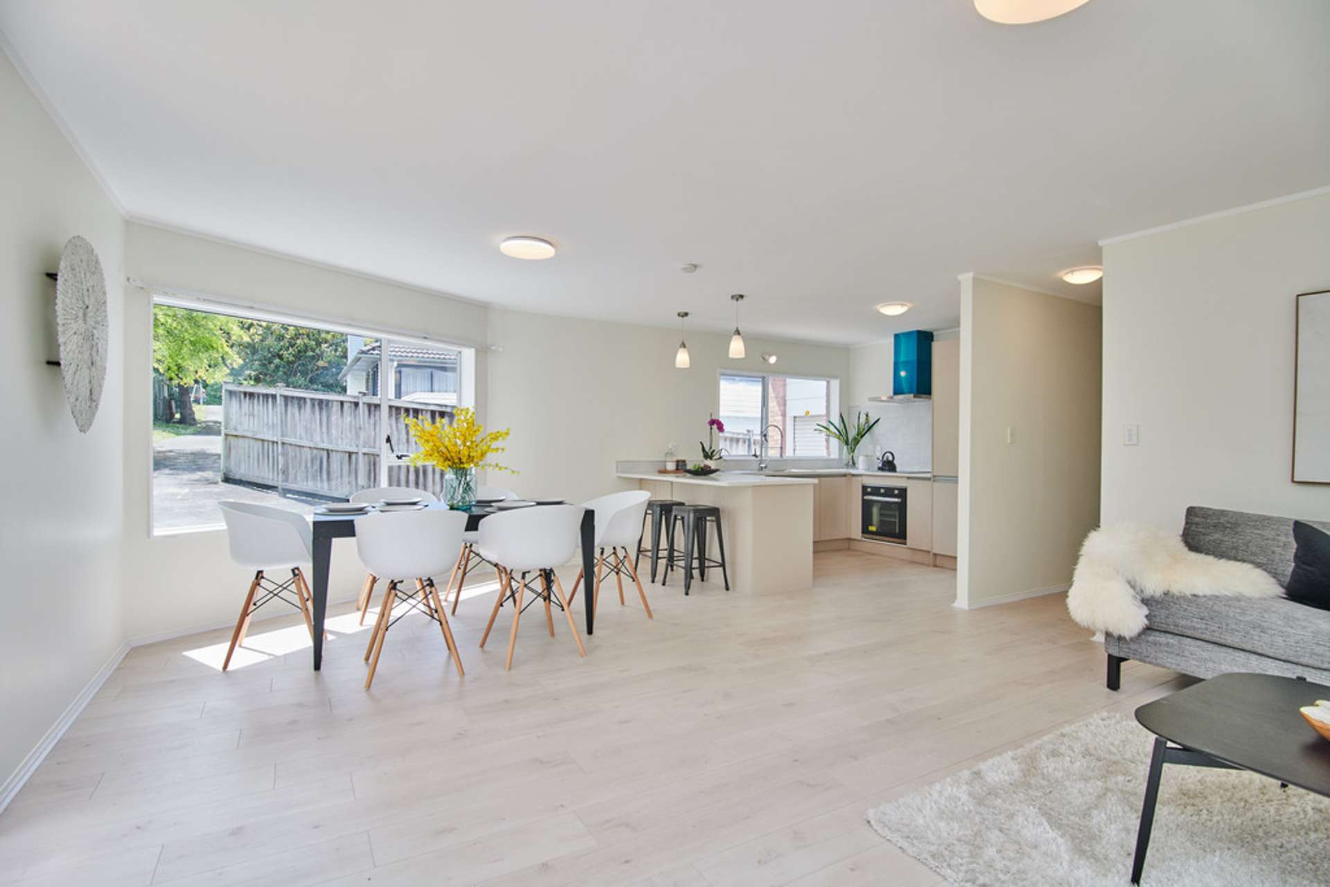 2/154 East Coast Road Forrest Hill_0