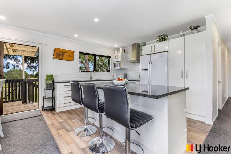 2/187 Carnoustie Drive Wattle Downs_5