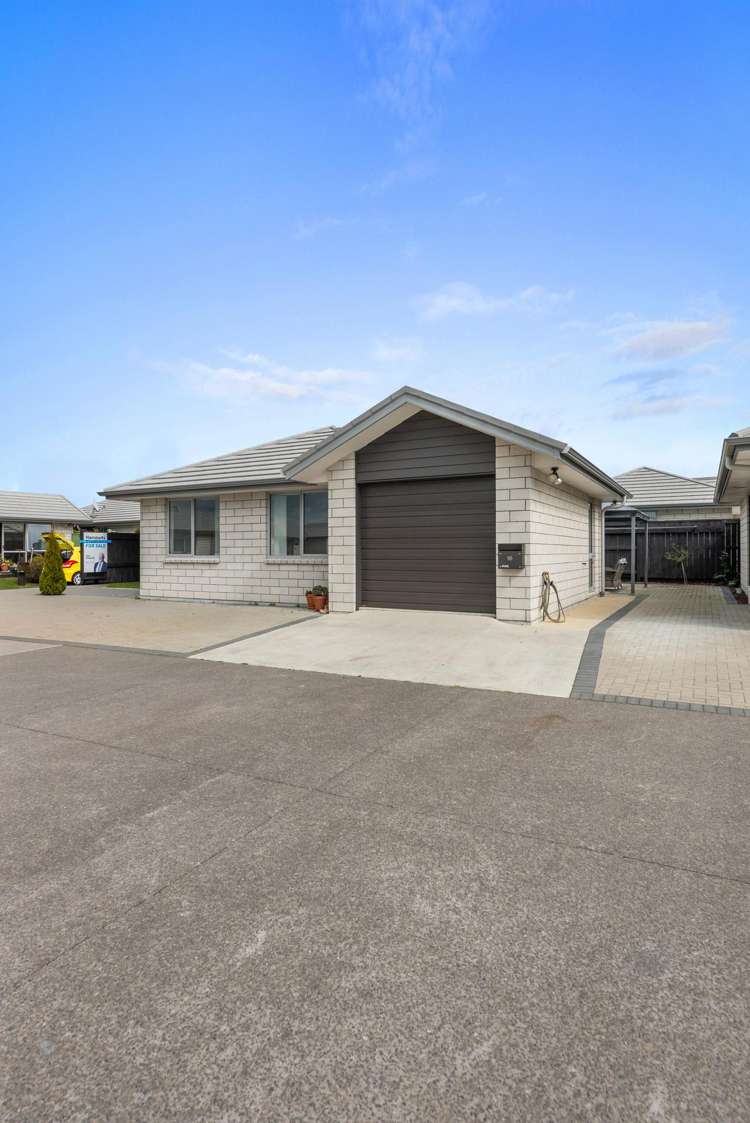 16 Crest Way (Dunes Lifestyle Village) Papamoa_9