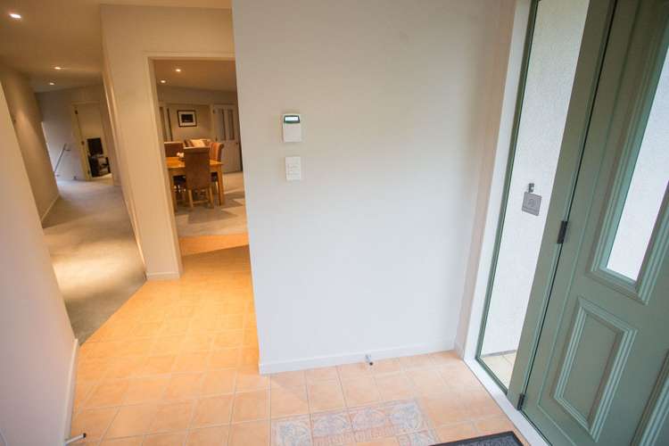 18 Landsdowne Terrace Karori_4