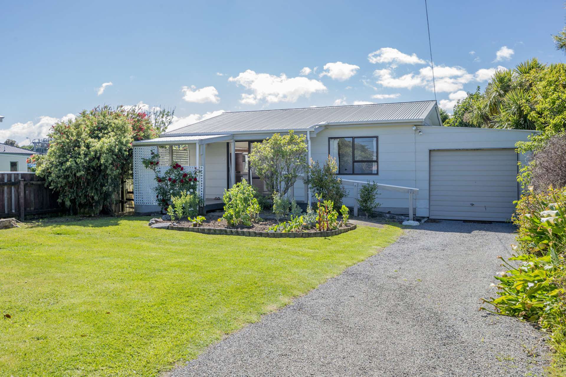 32 Hillcrest Road Raumati South_0