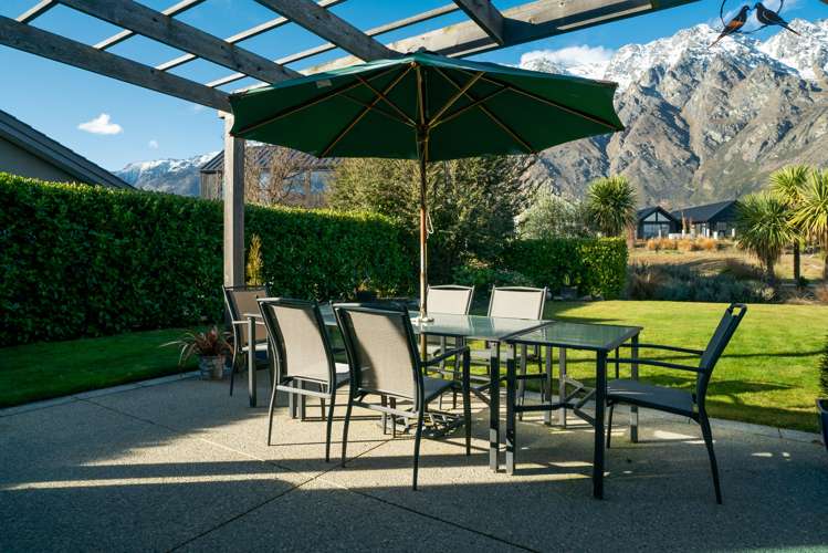 8 Jackby Court Jacks Point_16