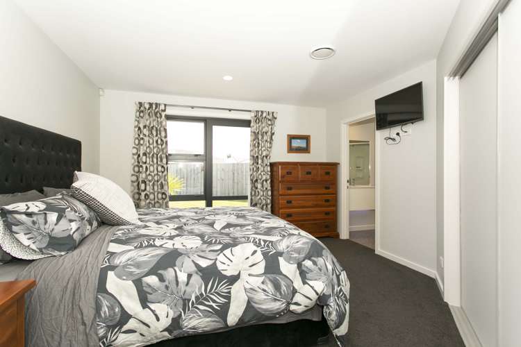 9 Avalon Grove Netherby_11