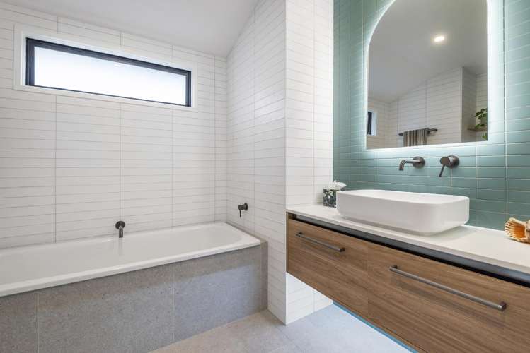 23A Peter Terrace Castor Bay_28