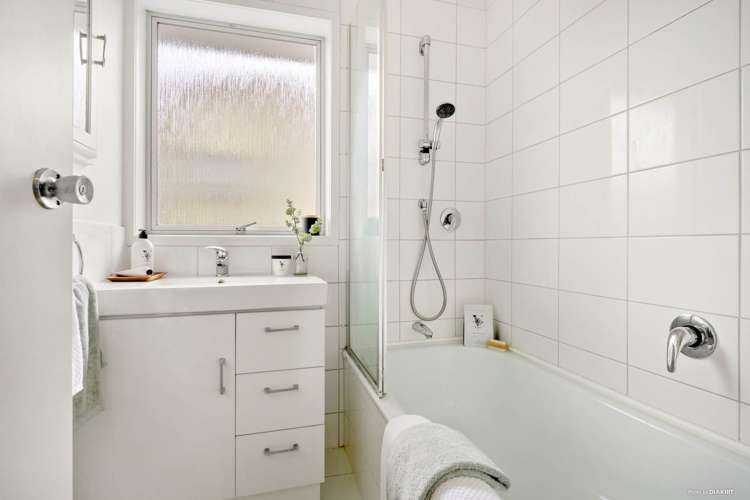 3/225 Edmonton Road Te Atatu South_11