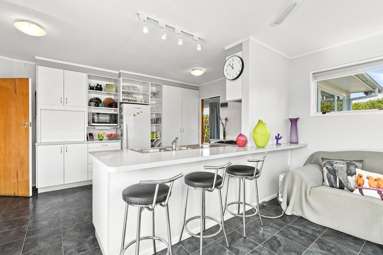 5 Eaton Crescent_3