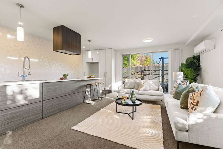 5/670 Ferry Road Woolston_3